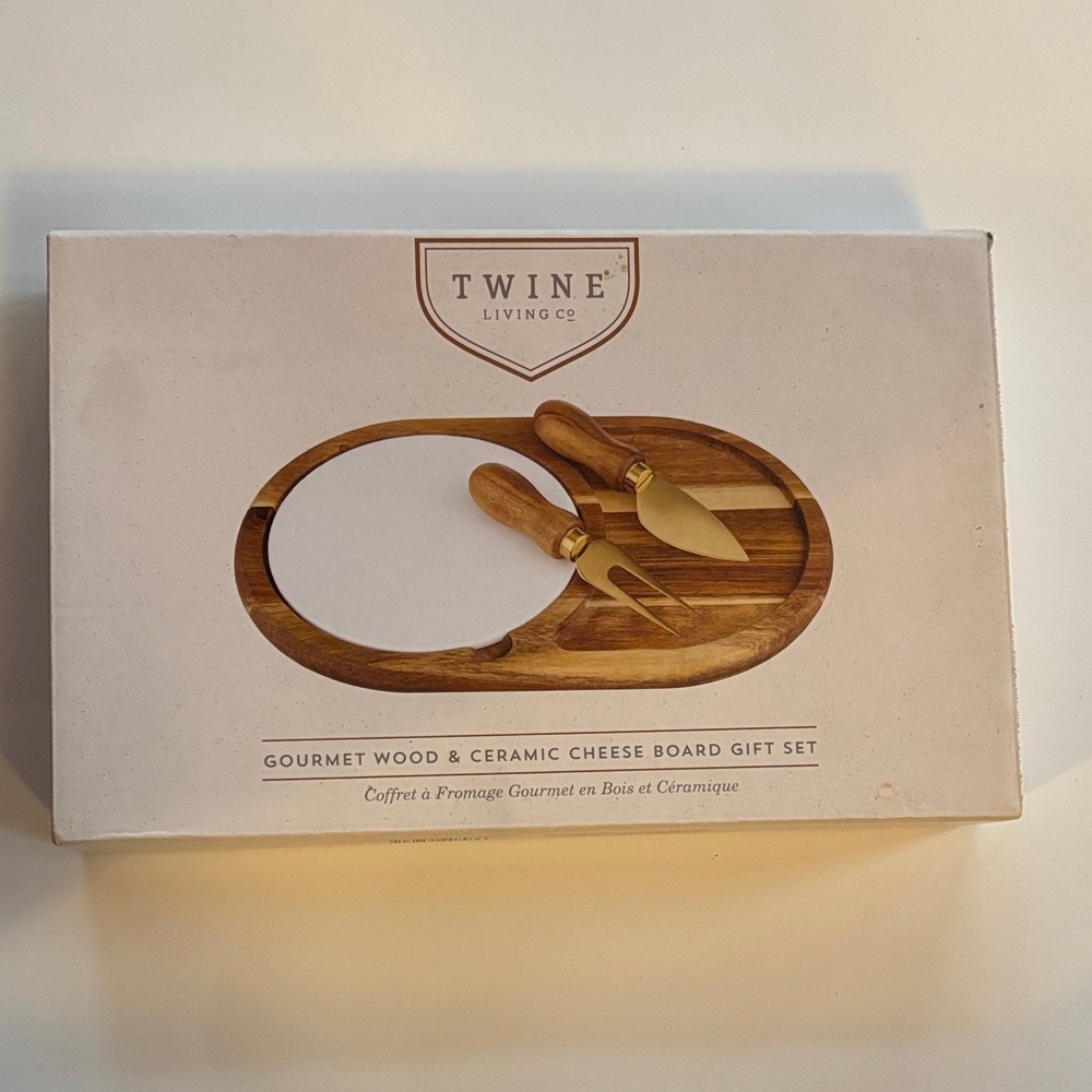 Twine Living Co. Gourmet Wood & Ceramic Cheese Board Gift Set.  New In Box